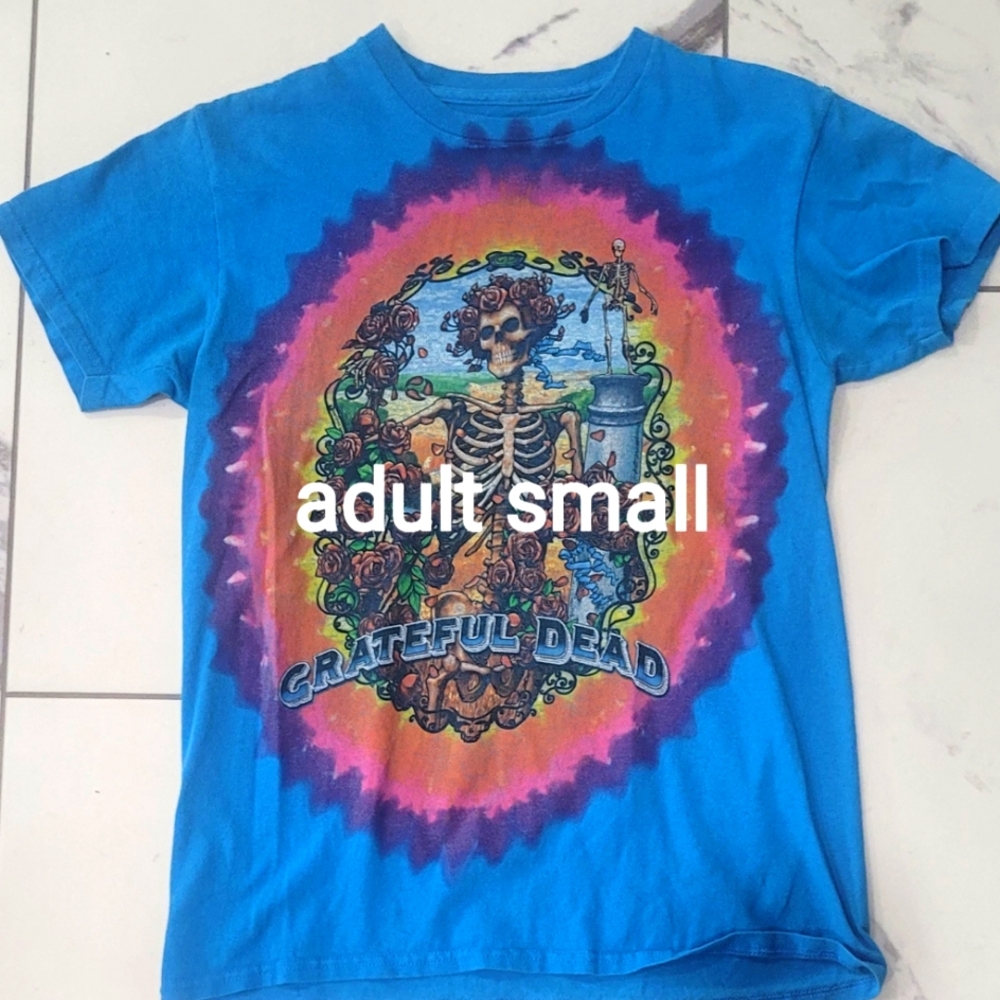 Liquid Blue t-shirt Grateful Dead. Adult small